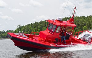 Silver Ships Ambar Series AM 800 red Tow Boat U.S. on the water