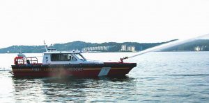 Silver Ships Endeavor Series Lake Ozark fire and rescue boat in action